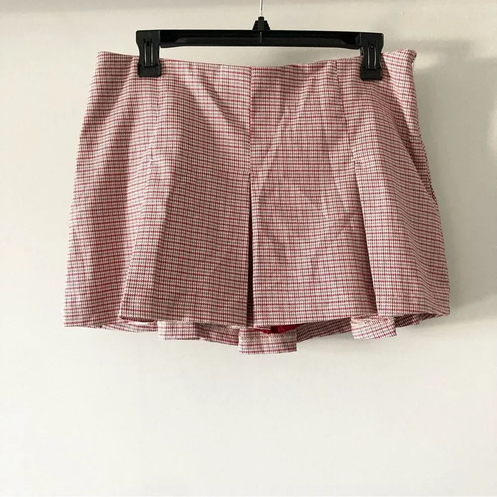 NWT Urban Outfitters pleated‎ mini skirt M